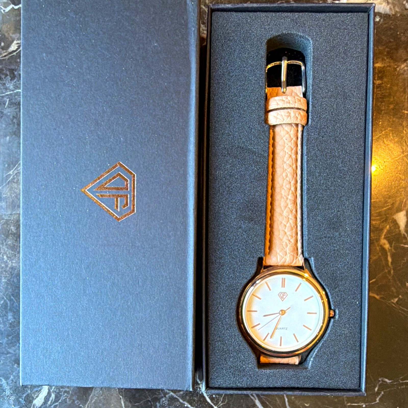 Quartz Analog Dress Watch White Dial Gold-Tone Case Beige Leather Strap w/ Box