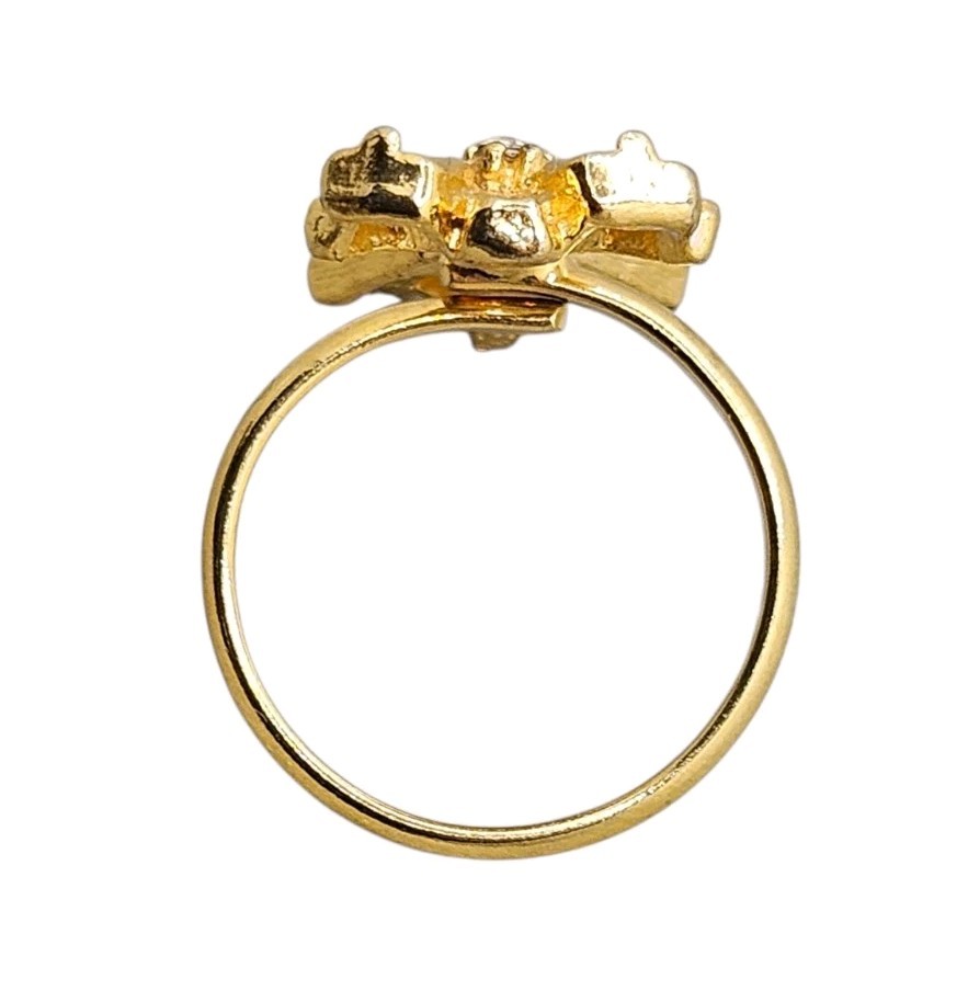 Vintage Vogue Gold Tone Ring Rhinestone Bow Shape Tied Knot size 7 Adjustable