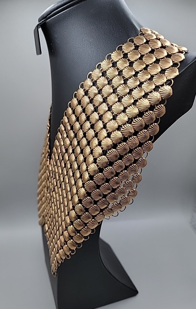 Gold Tone Metal Shell Shaped Mesh Large Bib Shaw Necklace Vtg