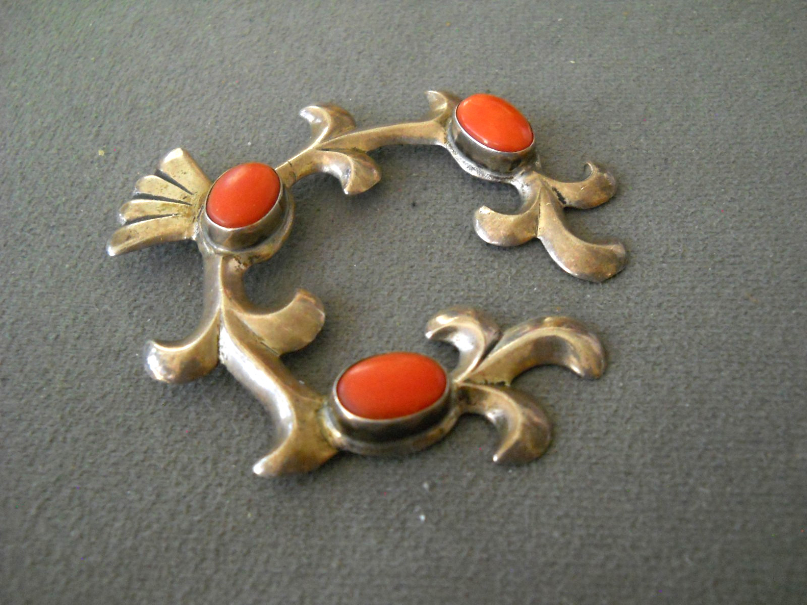 Native American Navajo Coral Sandcast Sterling Silver Naja Squash Pendant 2.4″