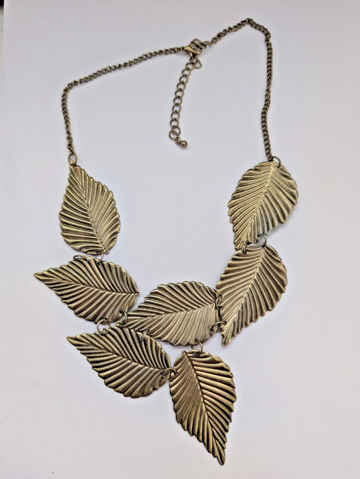 Vintage style bronze tone textured leaf cascading collar bib adjustable necklace