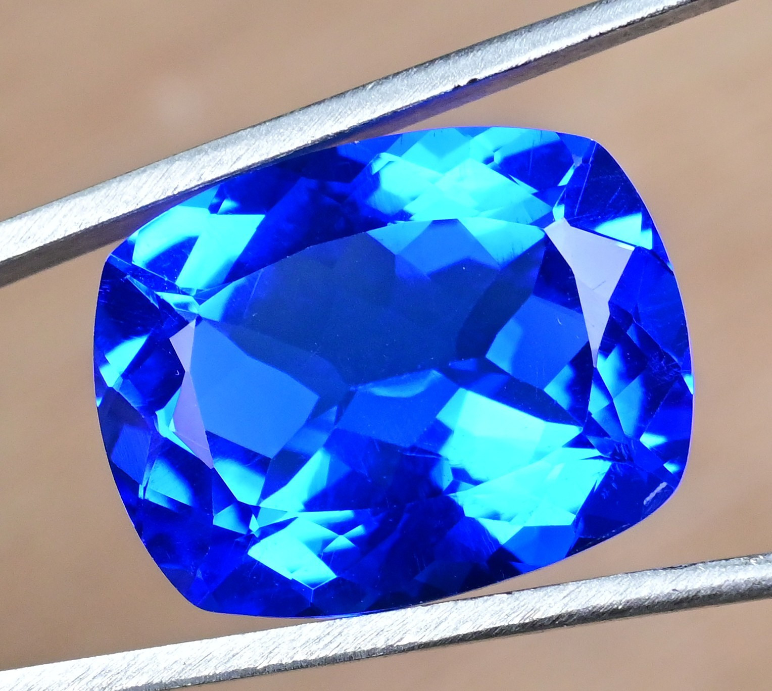 26.15 Ct Natural Rare Lustrous Blue Tanzanite Certified Flawless Loose Gemstone