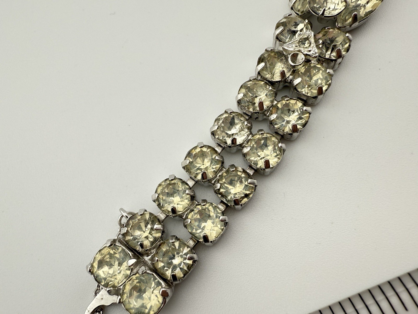EISENBERG ICE SILVERTONE RHINESTONE 6 3/4” BRACELET AS IS PLEASE READ K138B