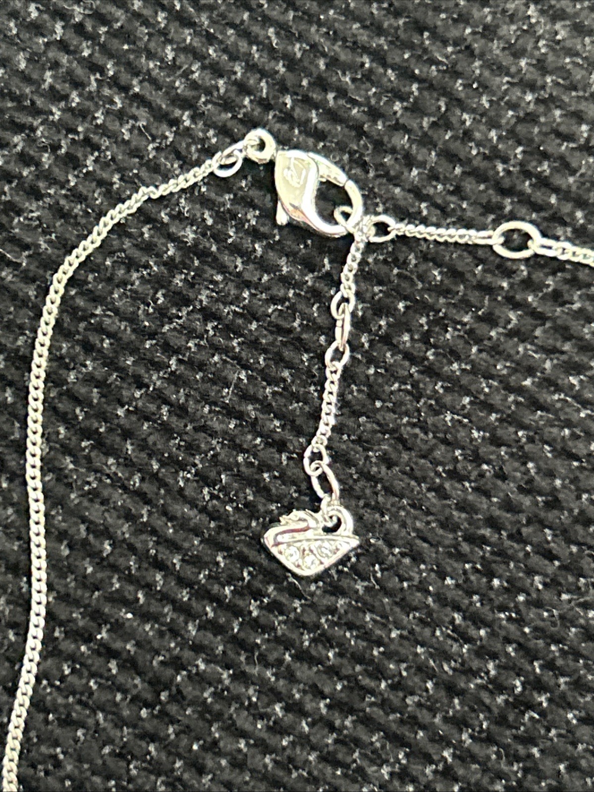 Swarovski Pave Rhinestone Infinity Circle Round Pendant Necklace 15” Signed
