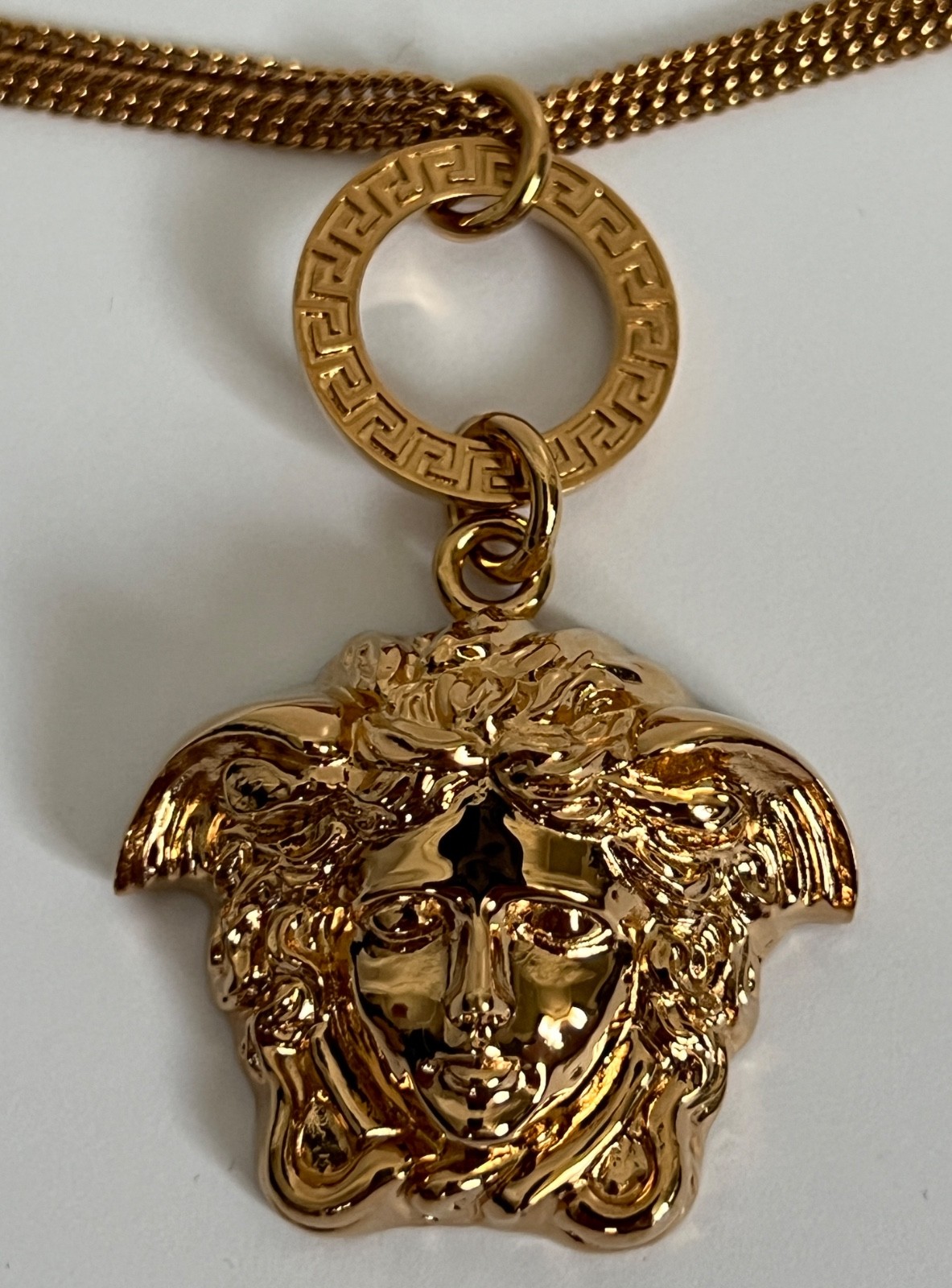 NWT Versace Medusa Head Large 3D Logo Charm Greek Key Gold Chain Bracelet $1295