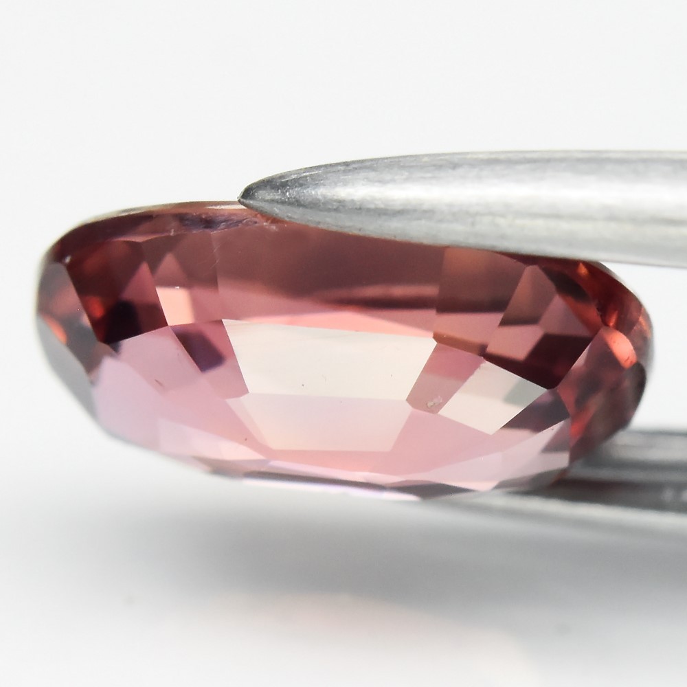 💎 1.25ct 7.7x5mm VVS Oval Purple Pink Sapphire – Unheated, Mozambique Gem