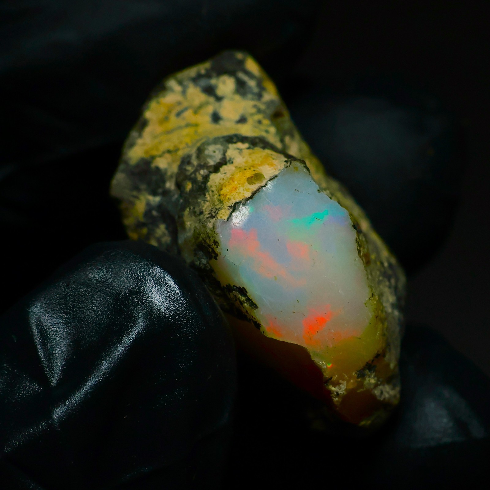 Natural Ethiopian Welo Opal Rough 26.75 Ct Gemstone – Bright Play of Color Fire