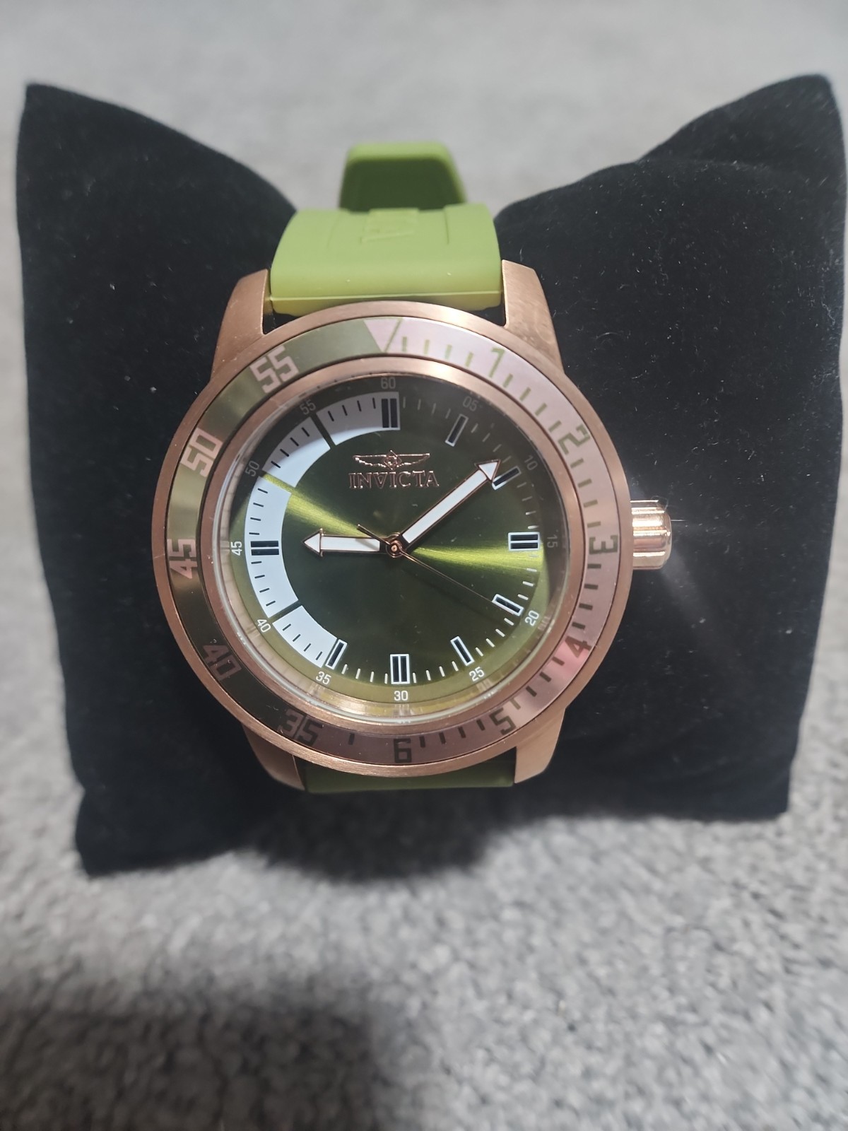 Invicta Specialty Collection Quartz Movement Flame Fusion Crystal