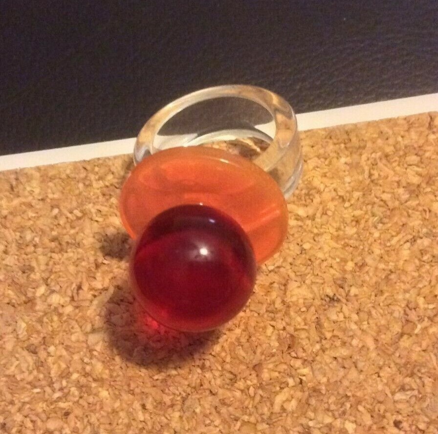 Vintage (1960’s & 1970’s) Lucite Ring – Red Sphere on Disc – Hippie – No Res
