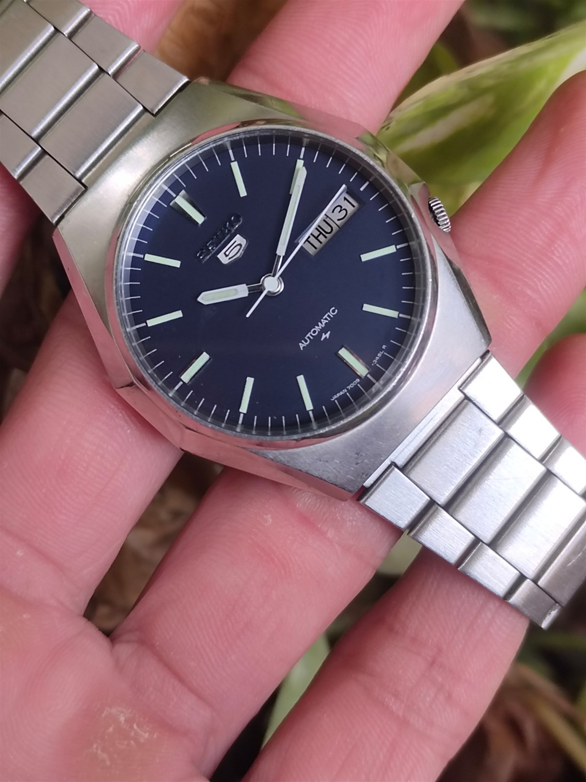 Mint Seiko 5 Automatic Deep Royal Blue Dial — 7009-8830 Japan Collector’s Grade