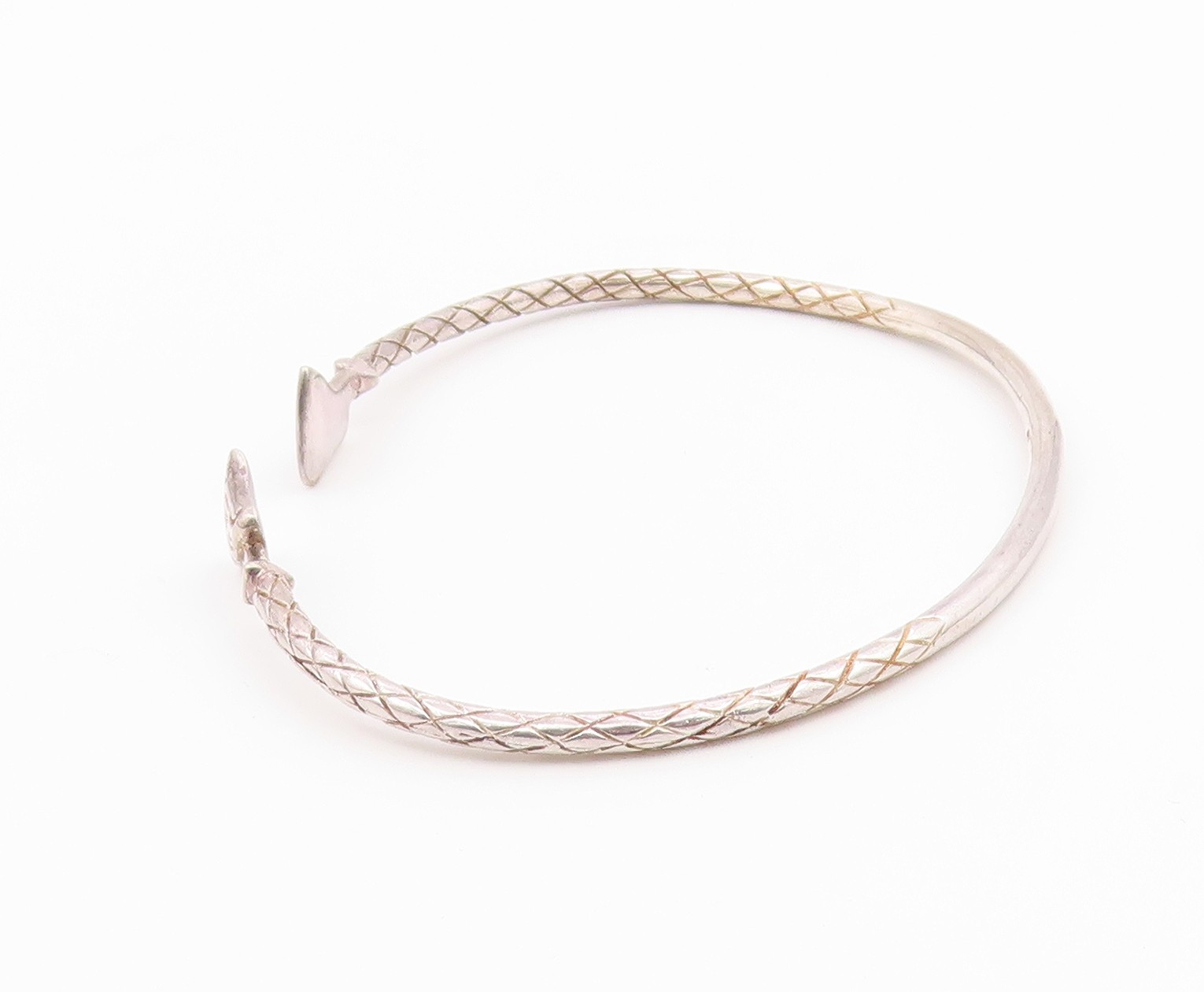 925 Sterling Silver Vintage Etched Diamond Shape Pattern Cuff Bracelet BT9495