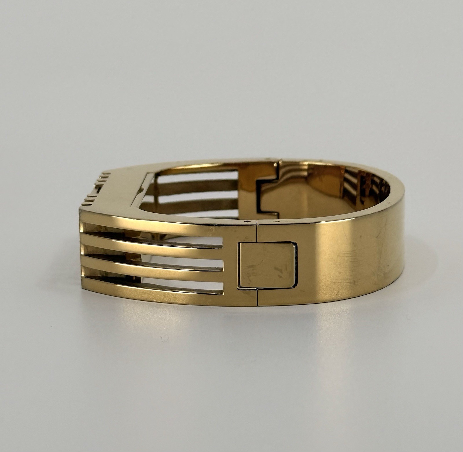 Tory Burch for Fitbit Metal GOLD Hinged Bracelet Dust Bag