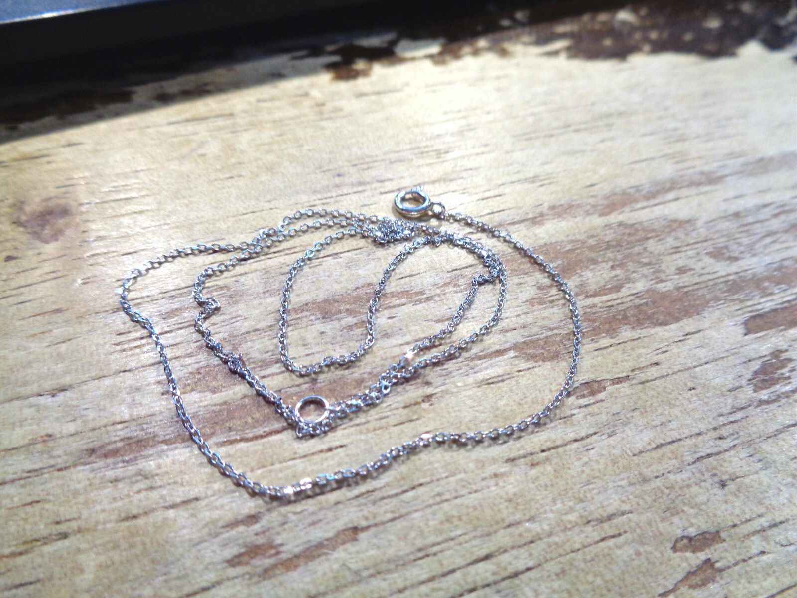 0.8MM PETITE WHITE GOLD-PLATED 925 STERLING SILVER DC ROLO CHAIN NECKLACE 16″