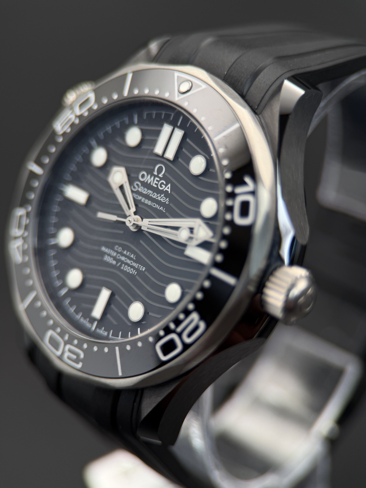 OMEGA Seamaster Diver 300M Ceramic And Titanium 210.92.44.20.01.001 Excellent