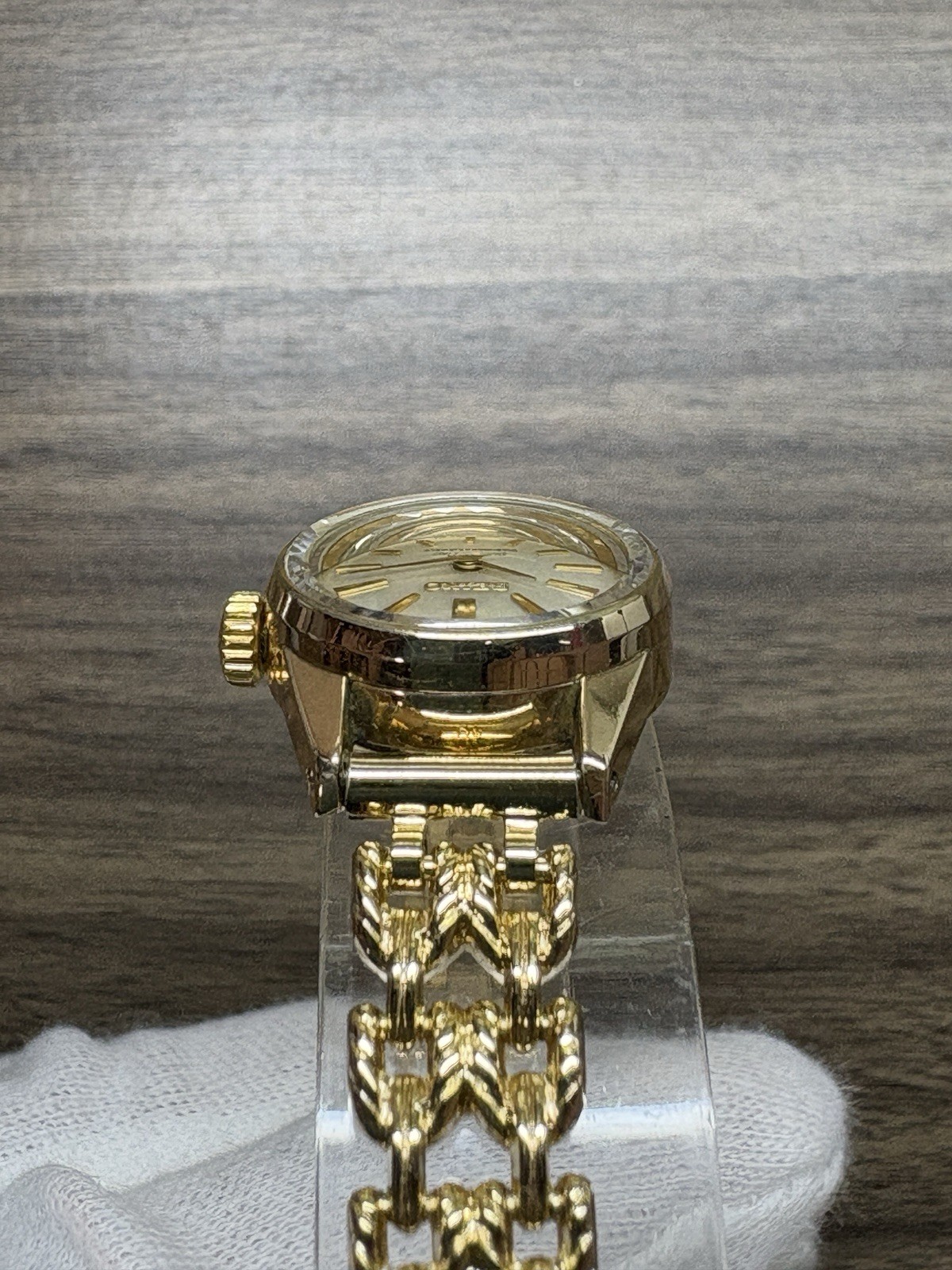 SEIKO Queen Seiko 1020-0010 Vintage 1975 Hand-Winding Ladies Watch 14K GF Japan