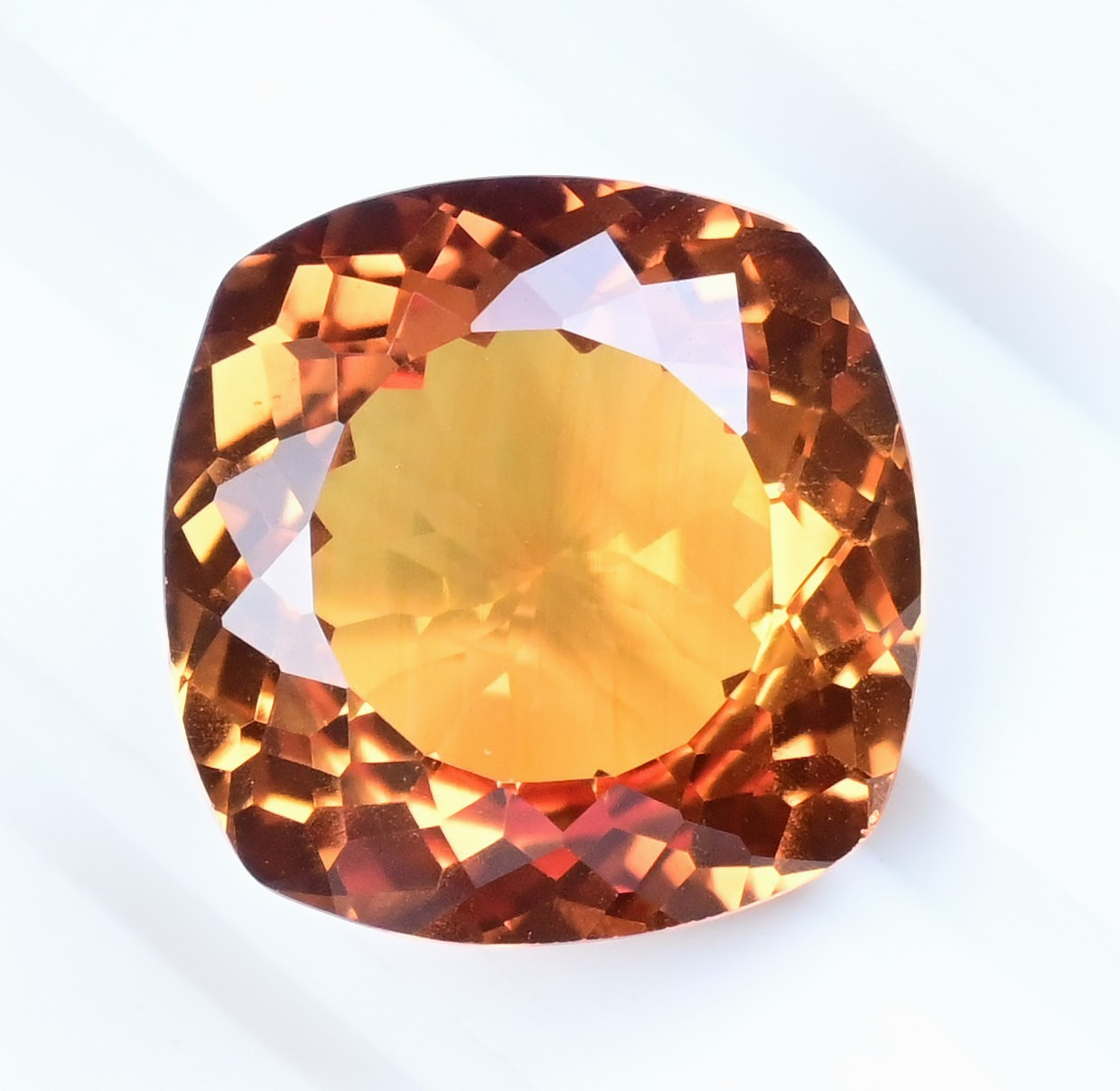 22.65 Ct Natural Yellow Golden padparadscha sapphire Certified Flawless Gemstone