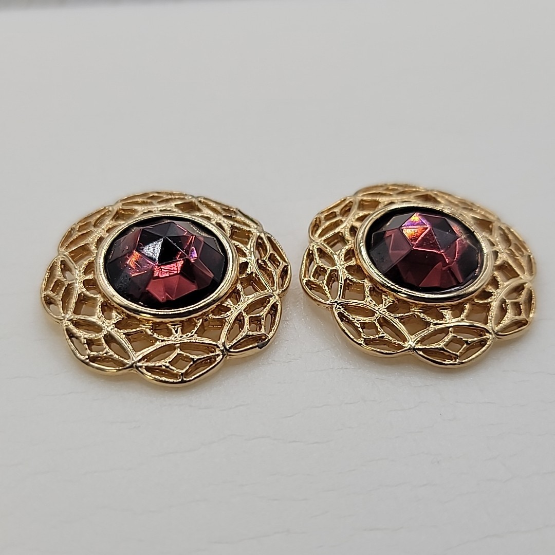 Faux Amethyst Colored Faceted Rhinestone Filigree Round Post Vintage Earrings