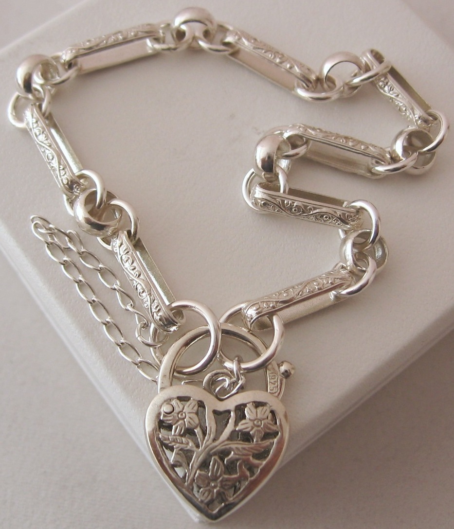 SOLID 925 STERLING SILVER VINTAGE DESIGN BELCHER BRACELET with HEART PADLOCK