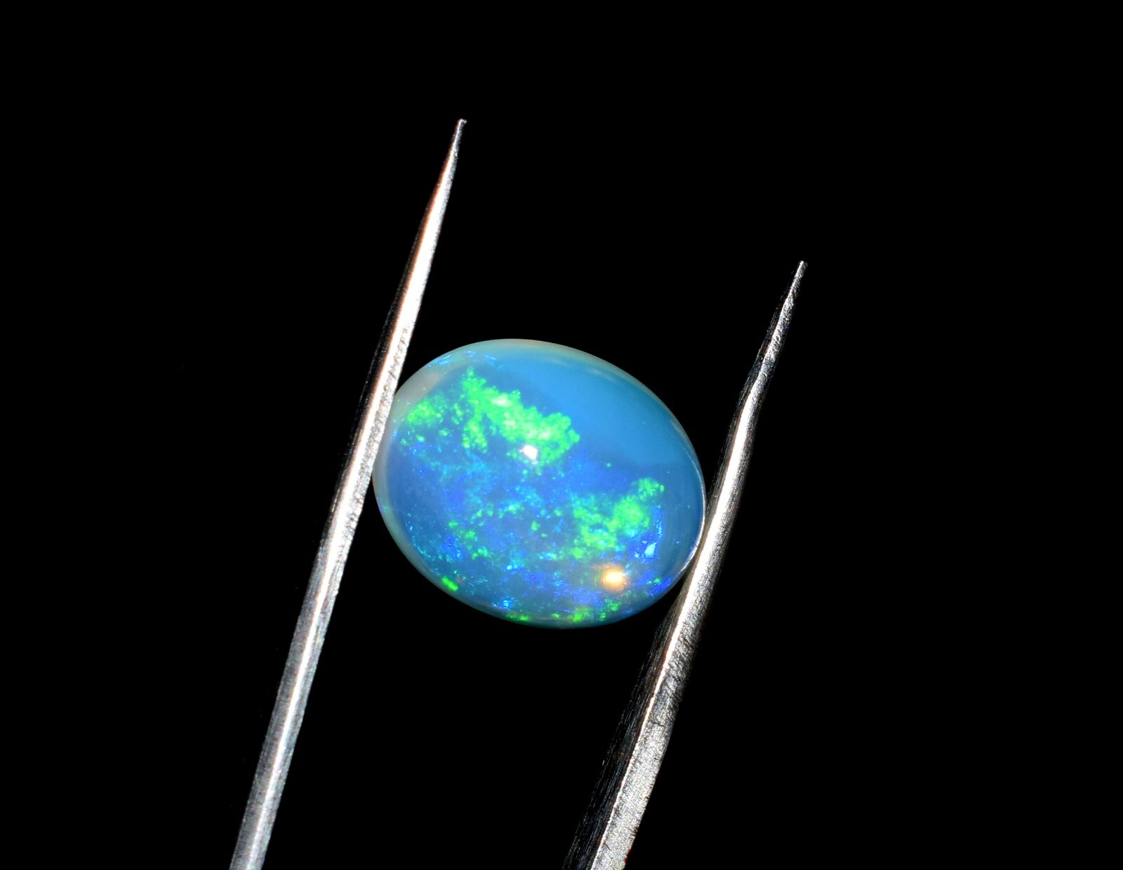 6 ct Naturel Ethiopian Welo Fire Opal Cabochon Loose Gemstone 14×11.5×7.5 mm