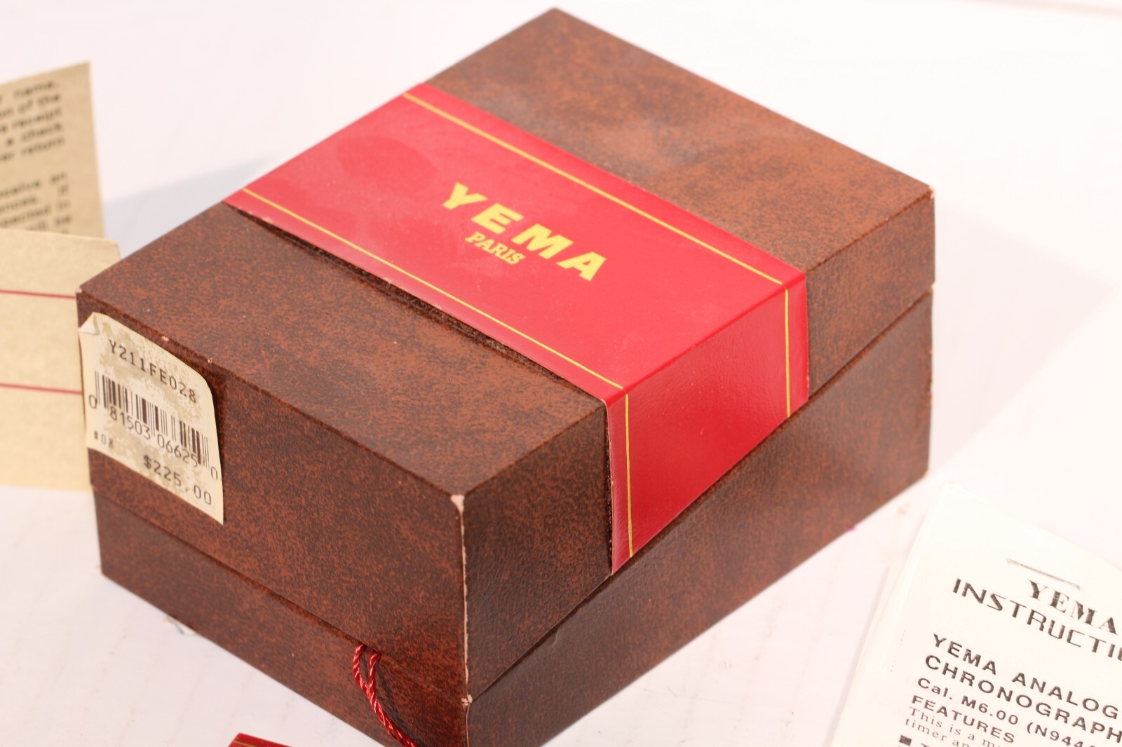 YEMA Paris Gold bezel white dial watch MODEL: Y211fe028