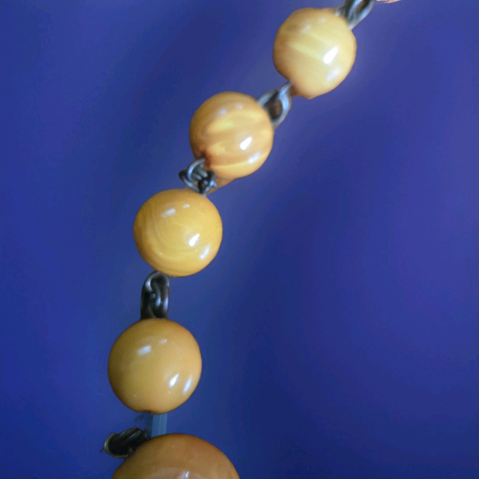 VTG Tested Bakelite Art Deco Egg Yolk Butterscotch Graduated Bead Necklace 114 G