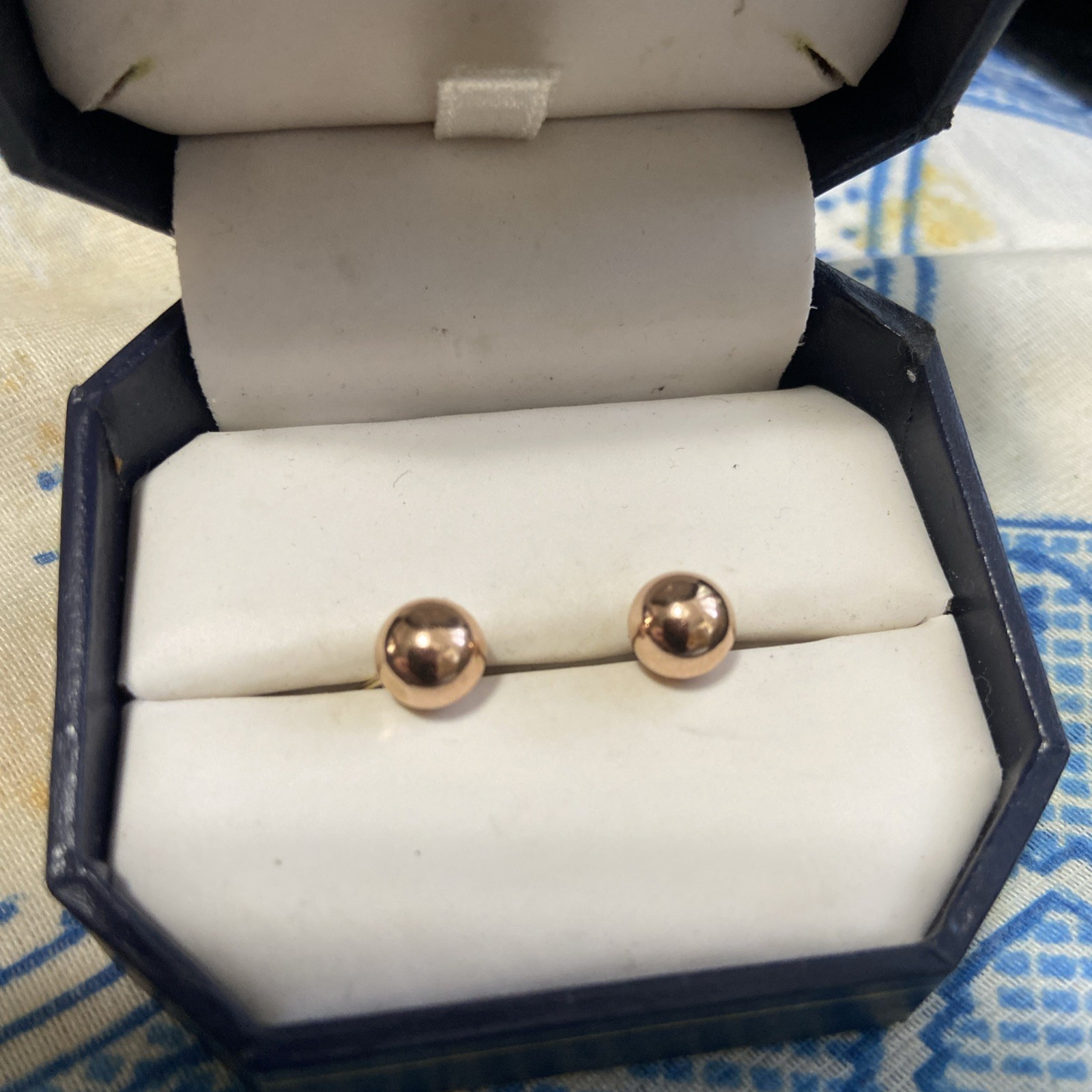 14k Rose Gold Round Shaped Ball Stud Earrings 6 Mm Small Dent In One.
