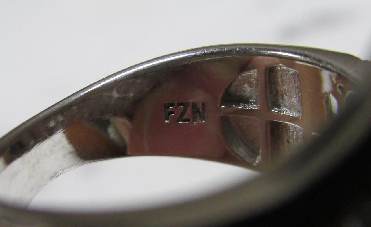 Beautiful Fuzion Creations Sterling Clear Stones Cocktail Ring ~ 10g ~ 14-A811