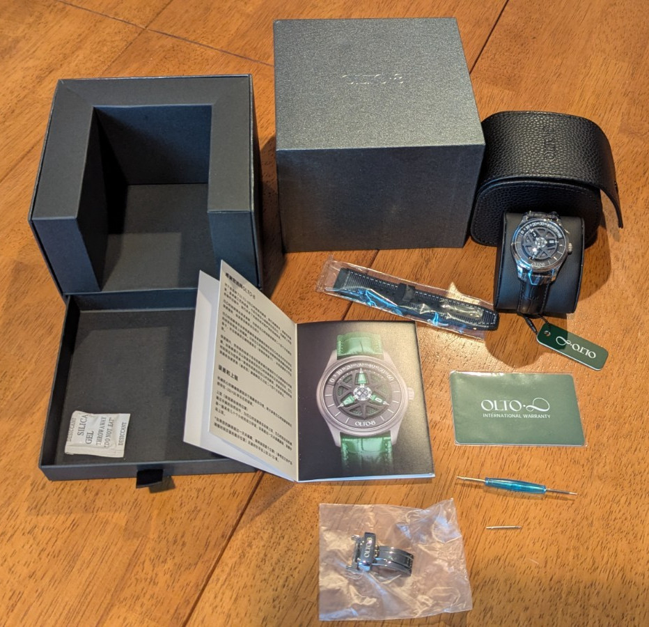 OLTO-8 KING Titanium black wandering hour automatic watch with two straps