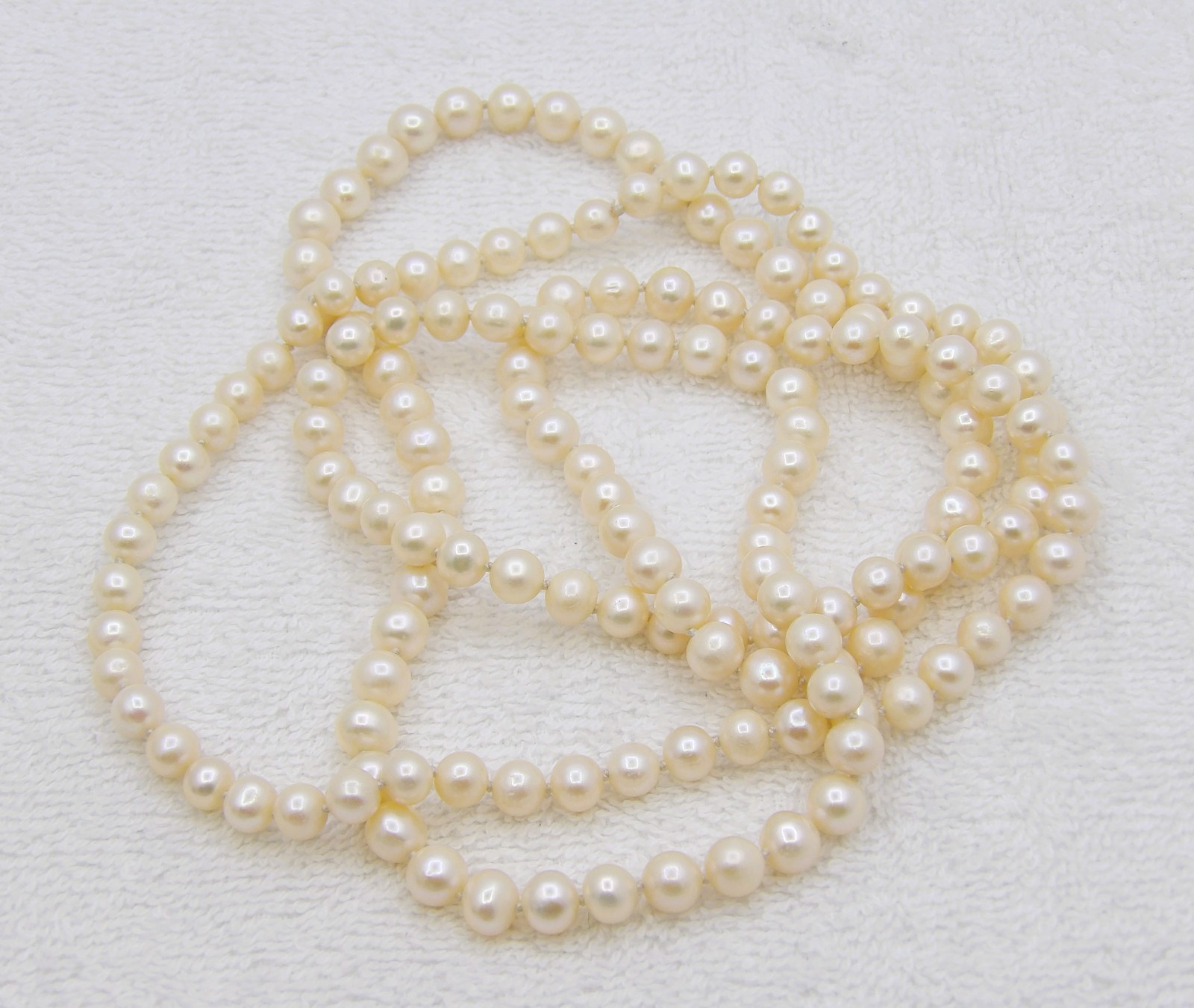 45 inches long white potato Cultured Freshwater Pearl Necklace Knotted NK802B