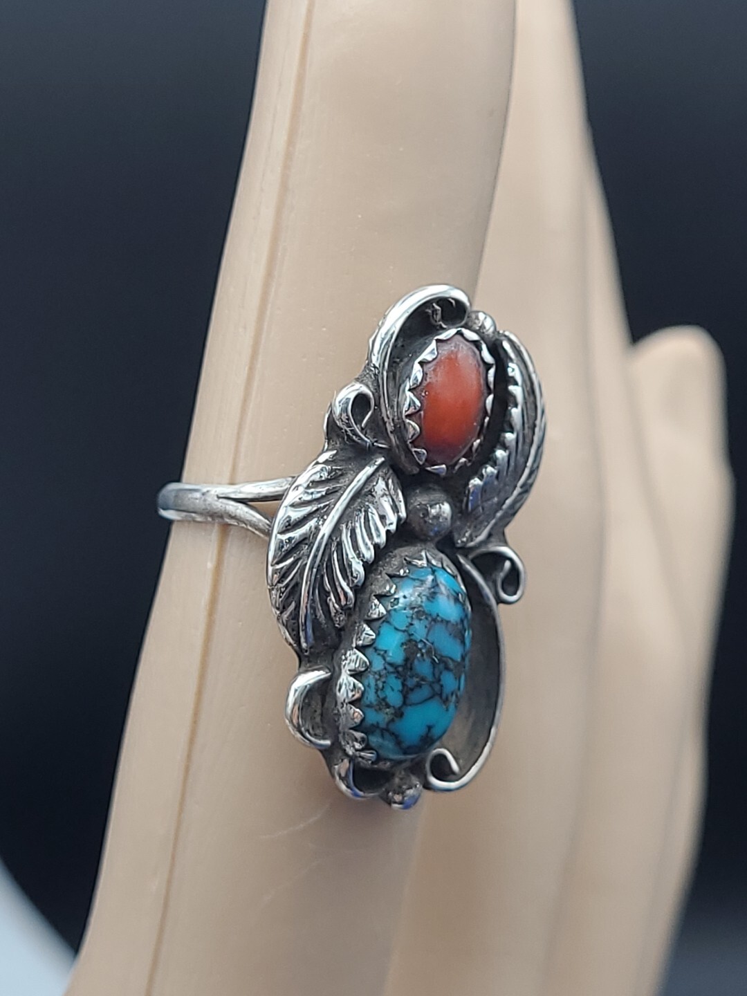 VINTAGE SOUTHWEST NATIVE AMERICAN RING SIGNED SC FOR SHARON CISCO REPAIRED BAND