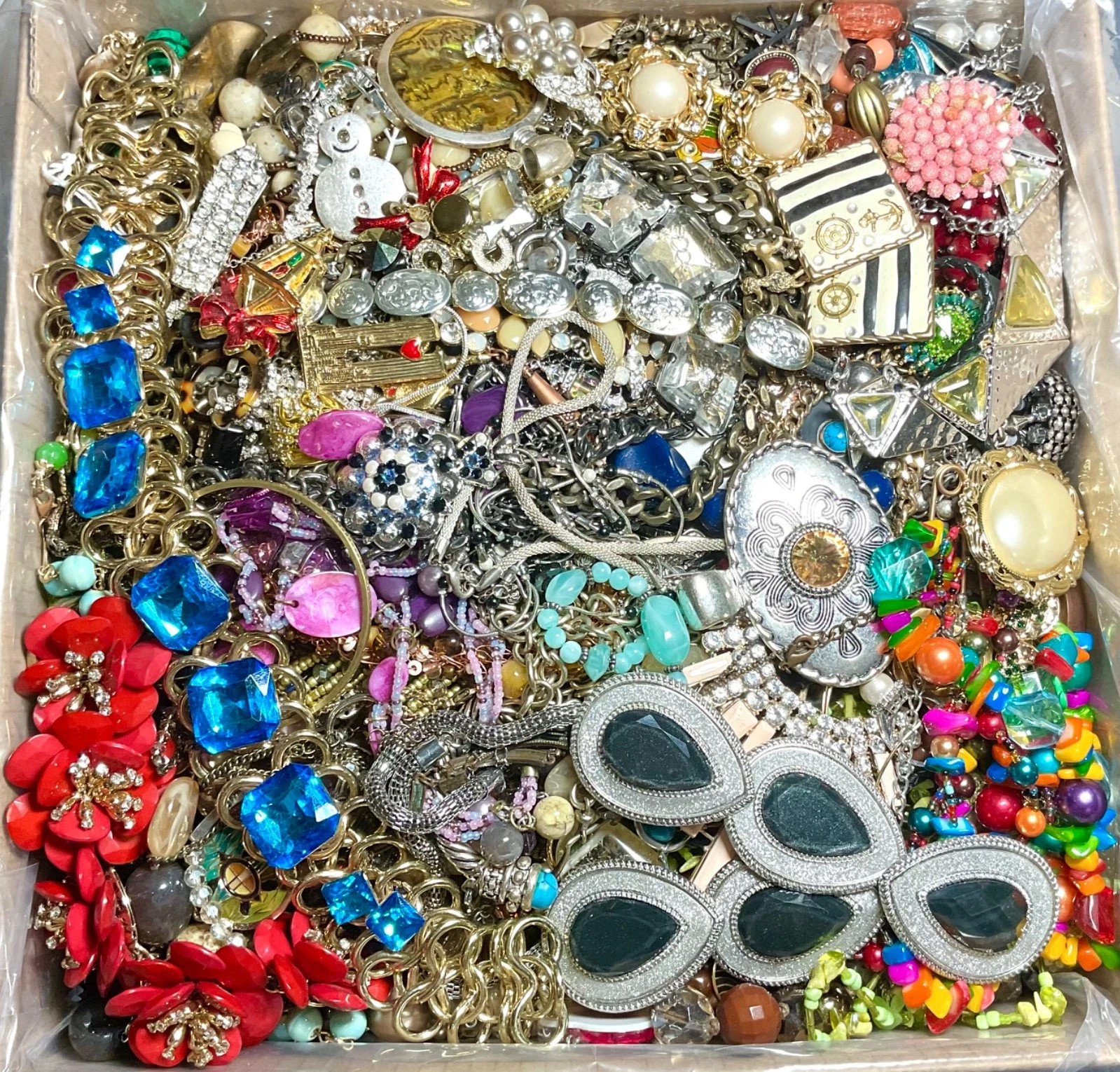 HUGE 20 Pounds Untested Jewelry Lot Vintage Mod Junk Craft & Good Resell Mix In