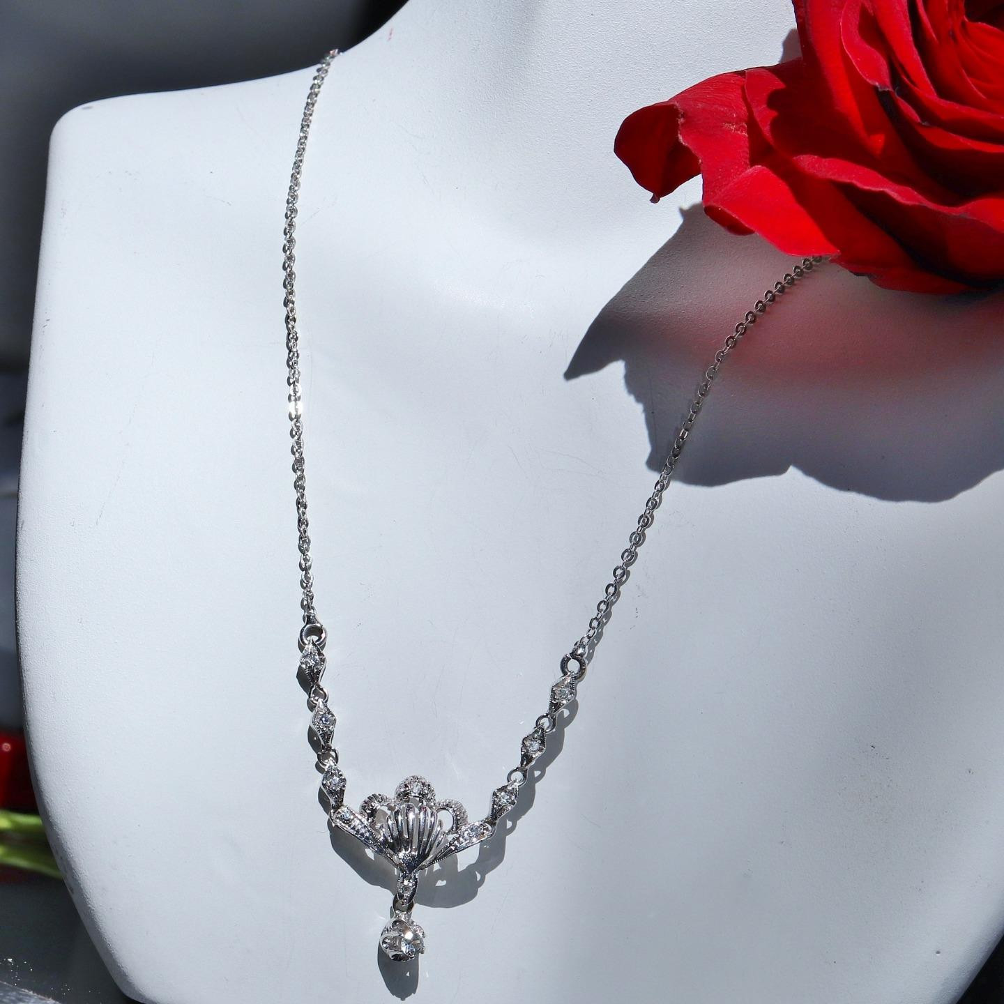 18k white gold necklace Italian 0.23ct white Sapphire 18.0″ dangle 4.95gr N788A