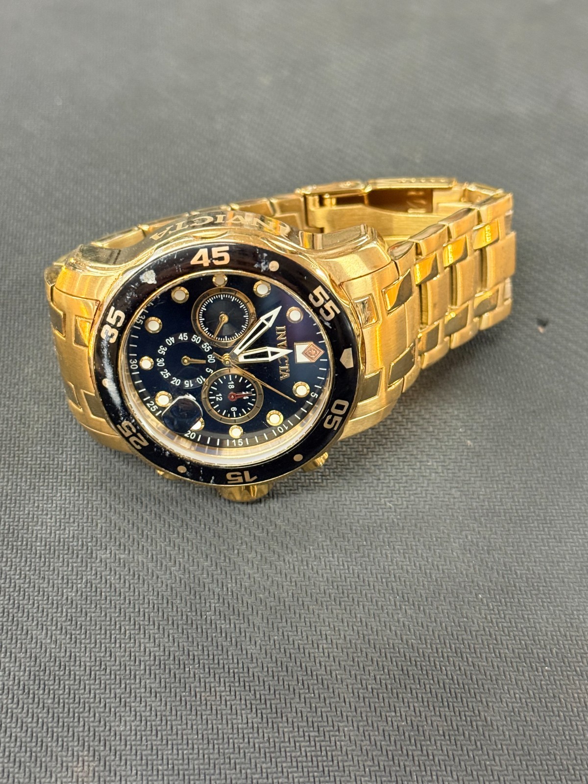 Invicta Pro Diver Model 21922 Gold and Black Face Watch-Flame Fusion Crystal