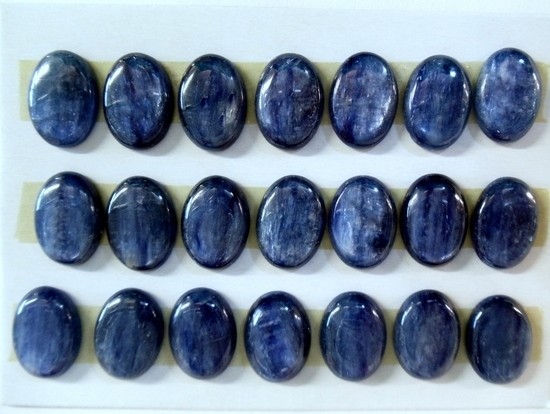 KYANITE 18 X 13 MM OVAL CUT ALL NATURAL GREAT BLUE COLOR