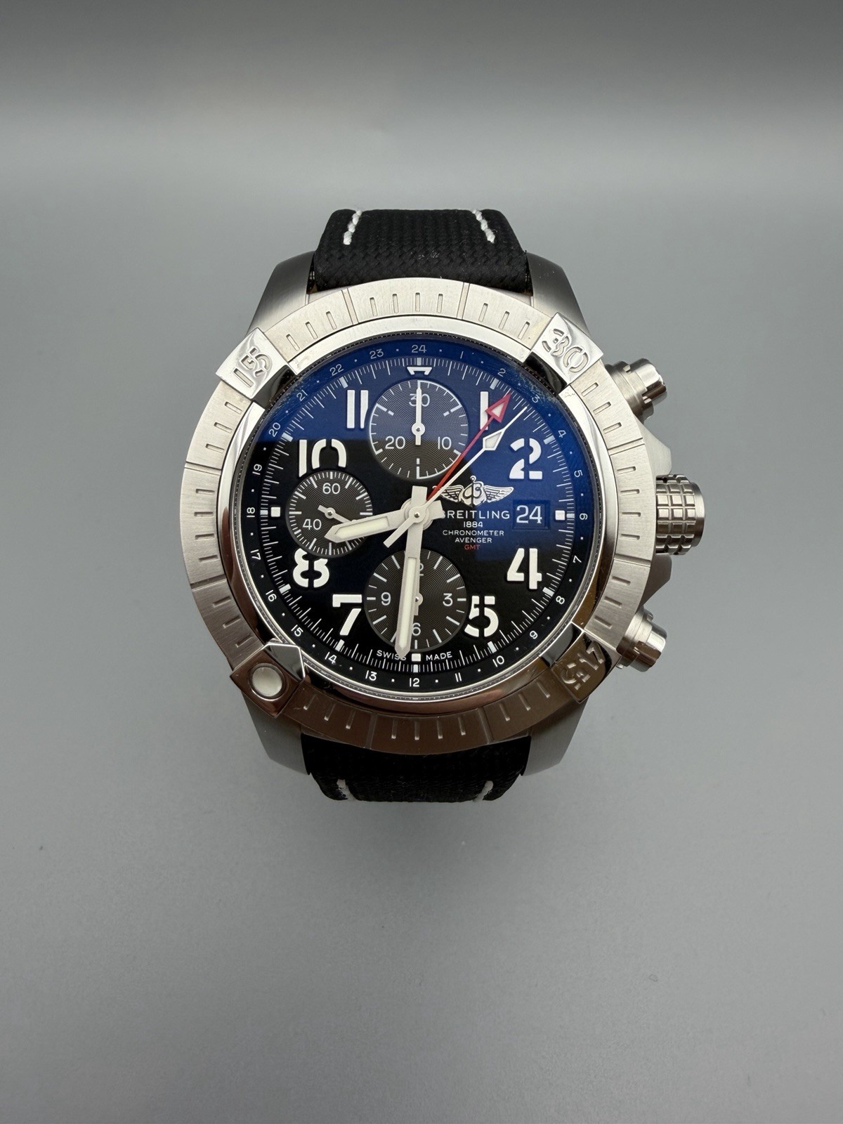 Breitling Avenger A24315101B1X2