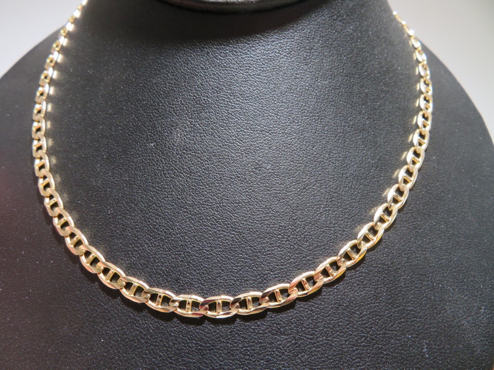 14K YG SOLID GUCCI LINK CHAIN 18″ LONG 4.43 MM WIDE 14.04 grams (A21656)