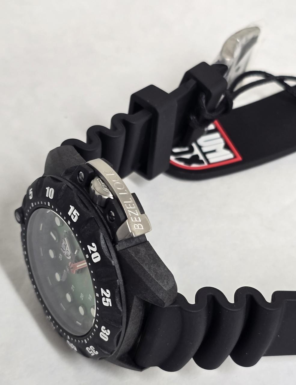 Luminox Scott Cassell Deep Dive 45mm Green Dial Rubber Men’s Watch XS.1567