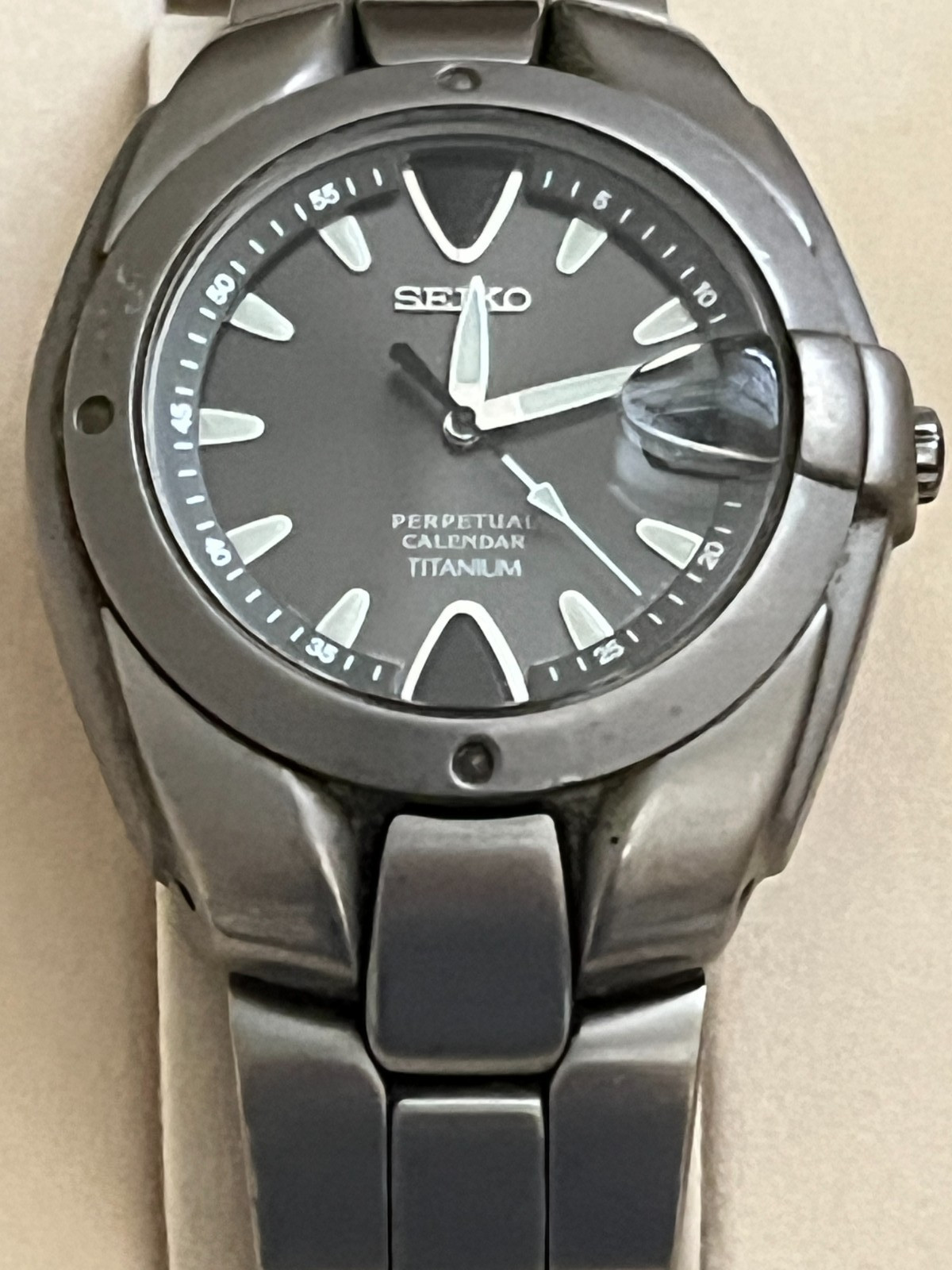 Men’s Seiko Titanium Perpetual Calendar Blue 8F32-0049 – 100m