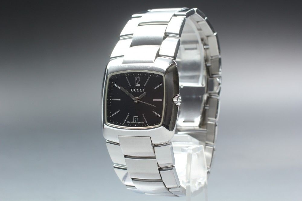 Working Item GUCCI 8500M Black Silver Date Bracelet Quartz Men’s Watch 17700