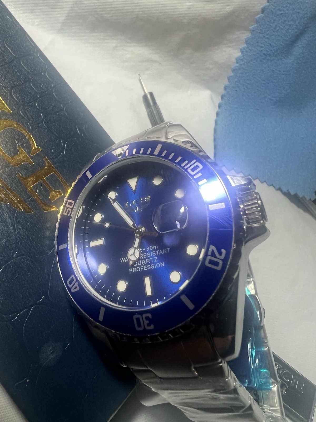 LIGE Quartz Profession, WR30M, rotating, magnify on date,Super Luminous, men’s.