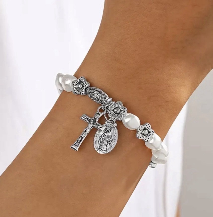 012 White Pearl Beaded Religious Charm Bracelet w/ Cross & Virgin Mary Medal