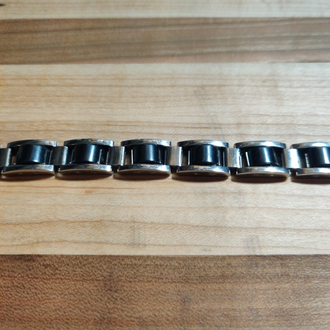 Magnetic Hematite And Stainless Steel Healing Bracelet Unisex 7.5 Inch Long