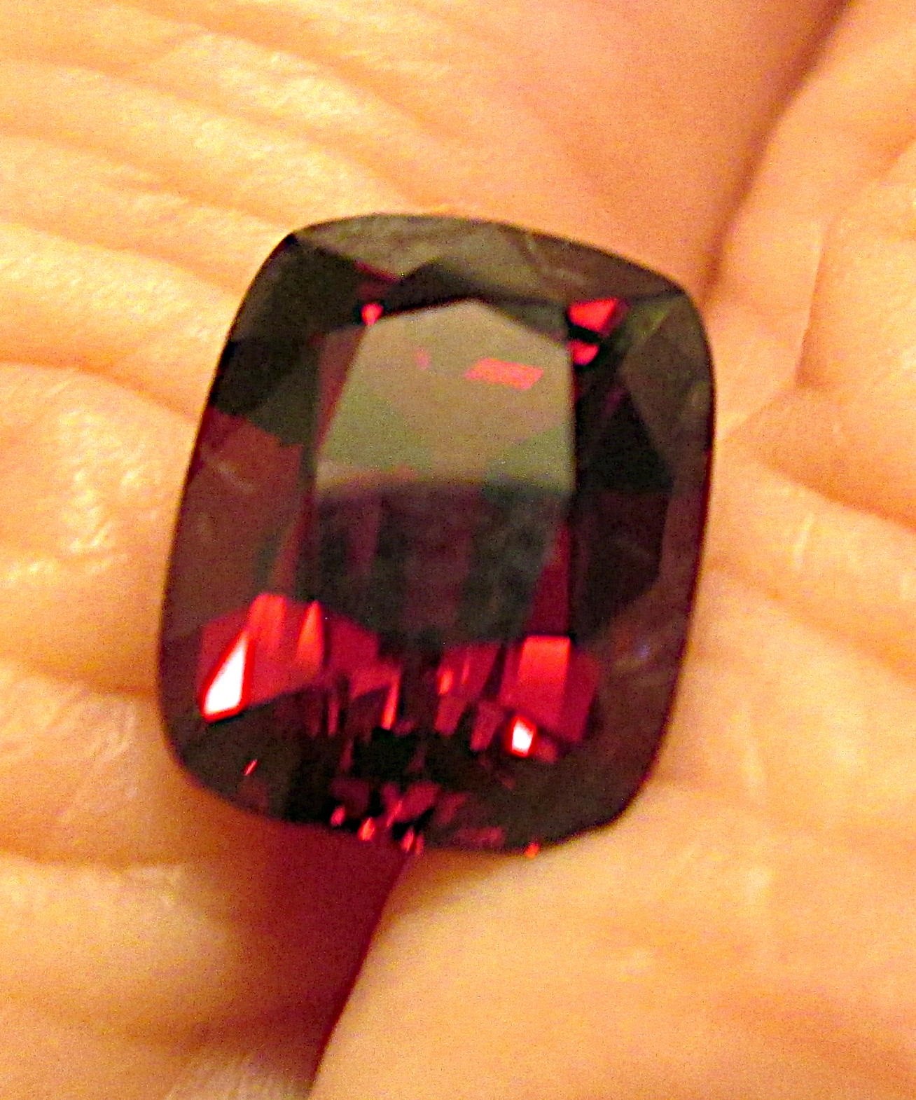 STRIKING 2.56 CT NATURAL NOBEL RED SPINEL FACETED CUSHION CUT MYANMAR
