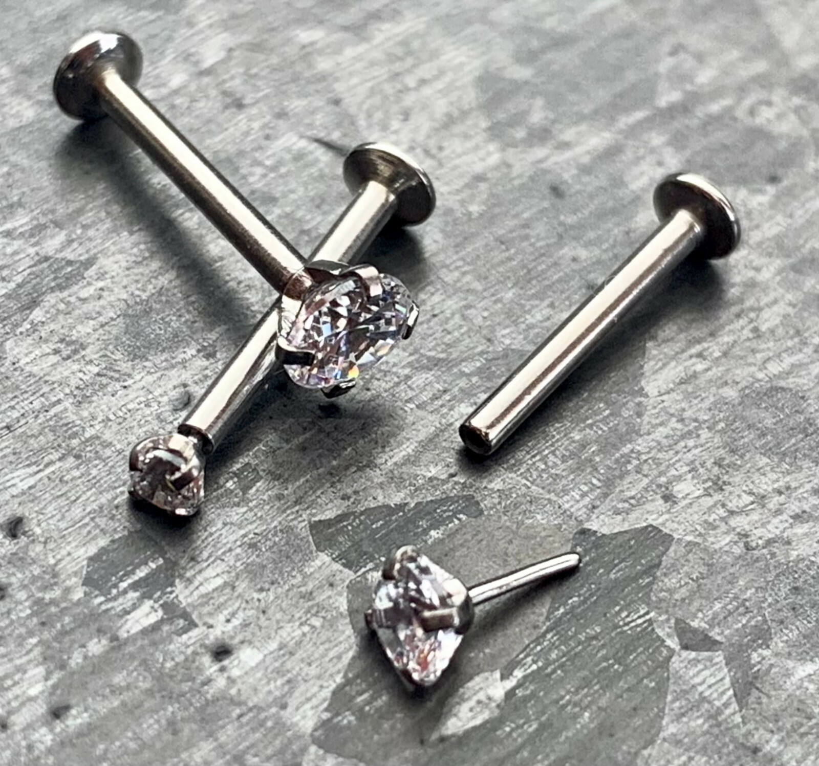 1pc Push In CZ Gem 16g Labret Threadless Stud Lip Ring Helix Ear Cartilage