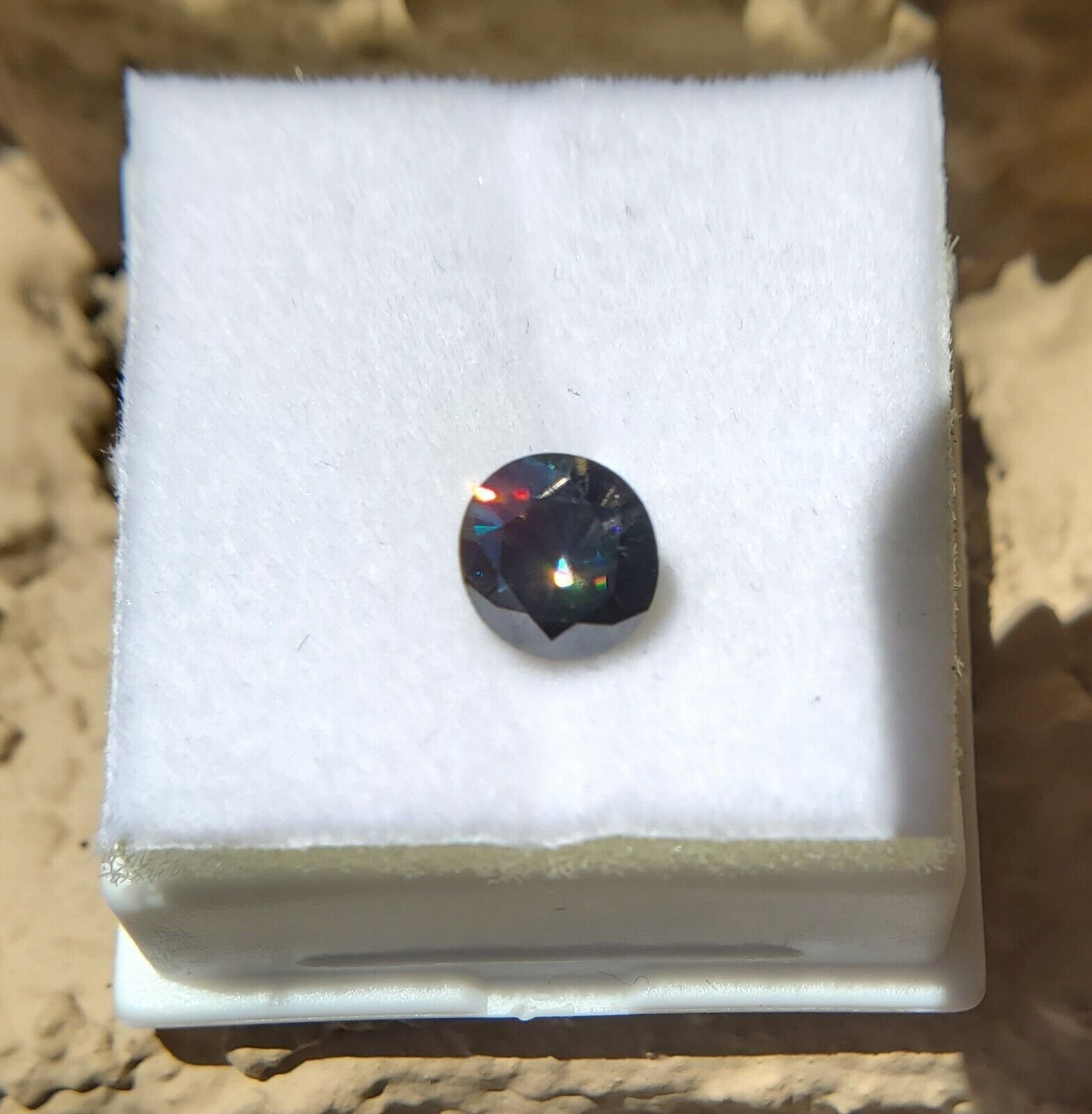 1.40 Carat Fancy Deep Blue Purple VS1 Lab Grown Round Brilliant Cut Diamond