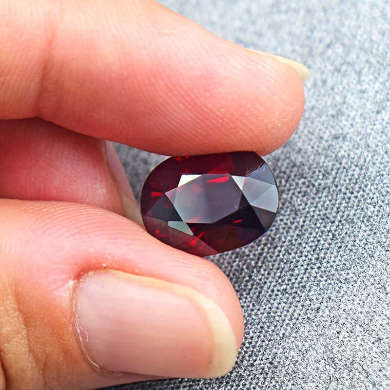 Natural Red Rhodolite Garnet 8.28ct Certified Untreated Eye Clean Oval (00567)