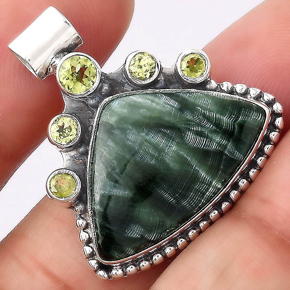 Russian Seraphinite and Peridot 925 Sterling Silver Pendant Jewelry P-1519
