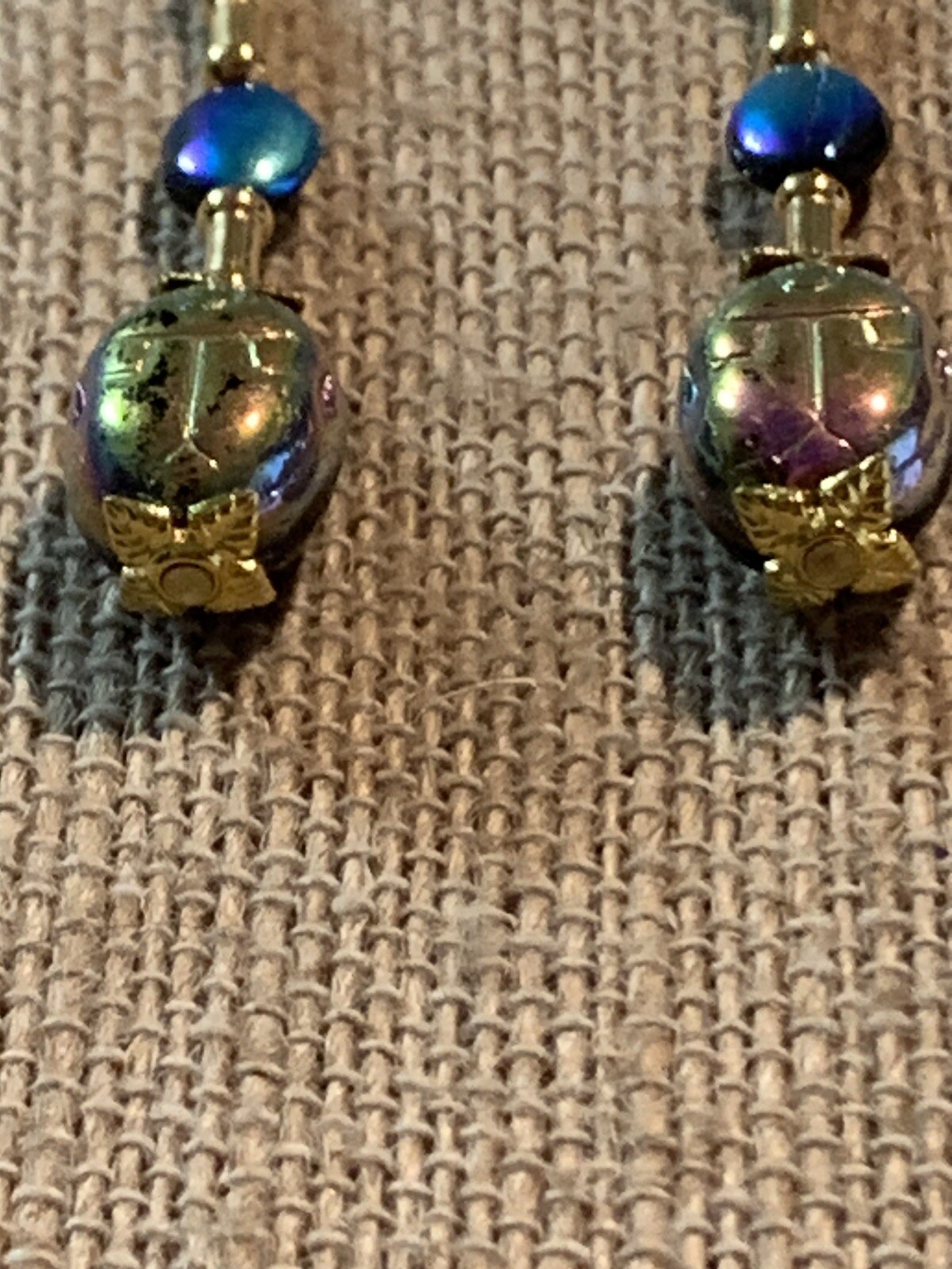NEW ITEM*VTG.CZECH JET/ROSE GOLD AURORA IRIDESCENT CRYSTAL EGYPT SCARAB EARRINGS