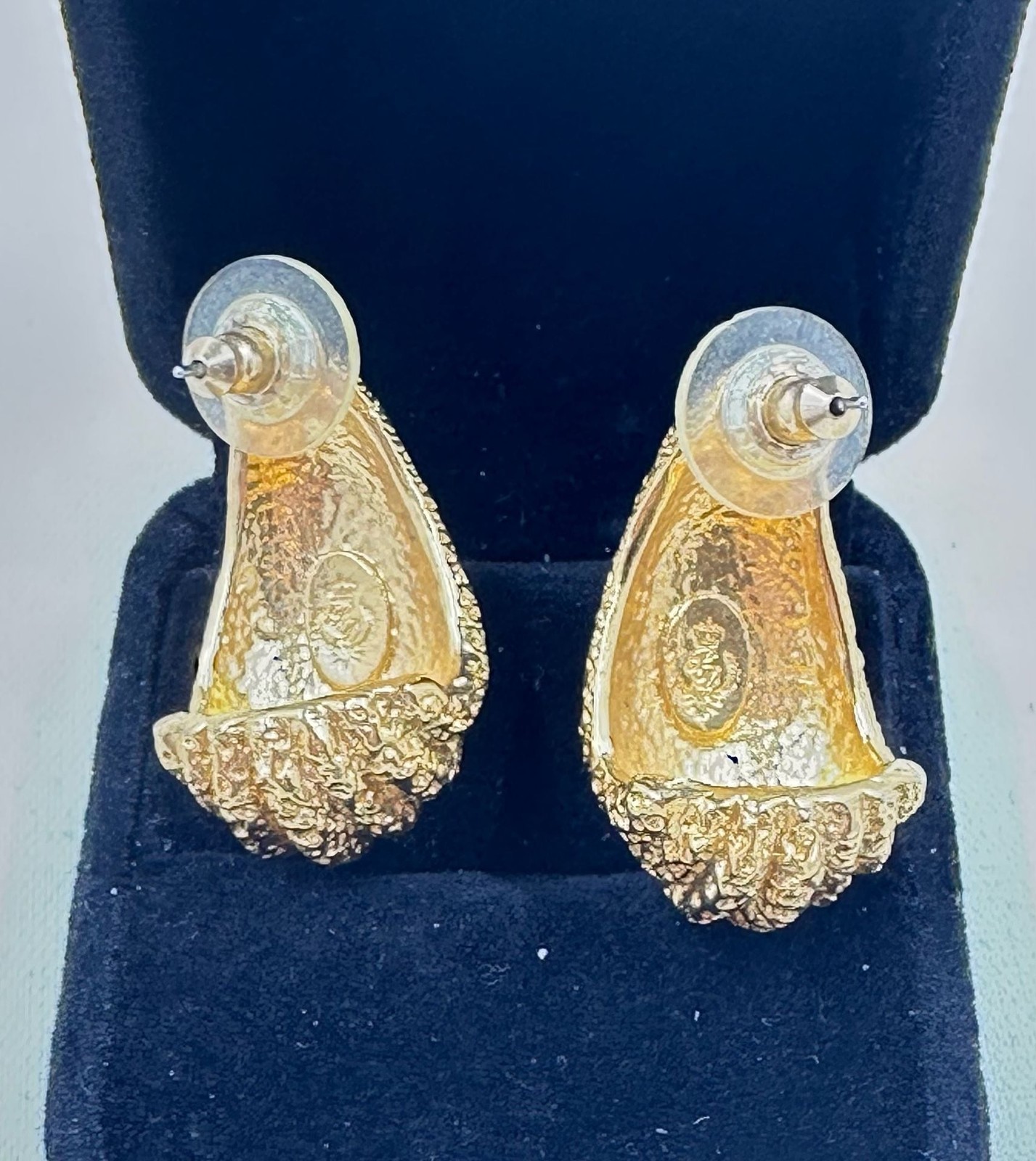 Vintage Premier Designs Gold Tone Textured Shrimp Shell Style Half Hoop Earrings