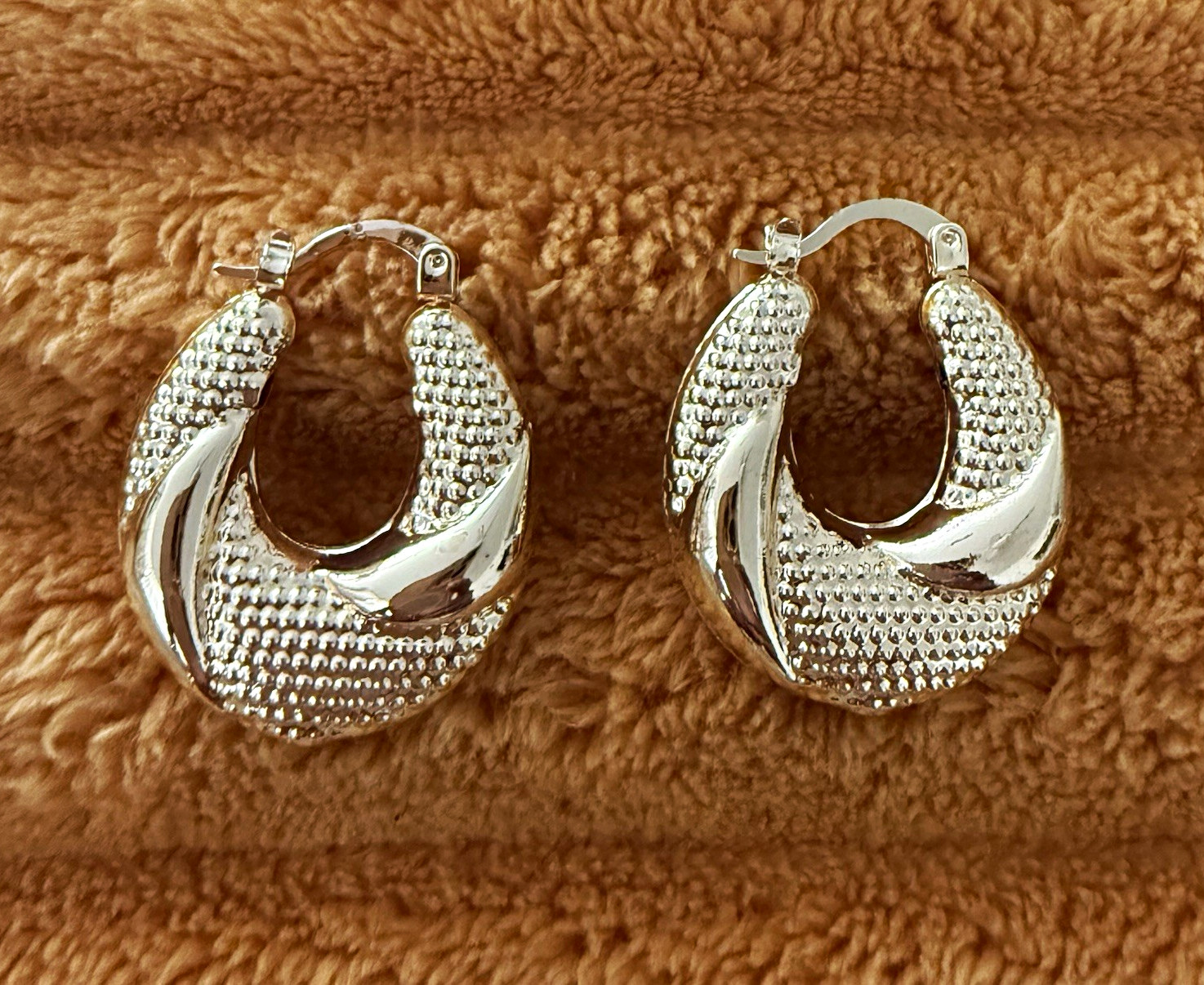 GoldTone Textured Oval Hoop Earrings Snap Closure Metal No Stone Lobe